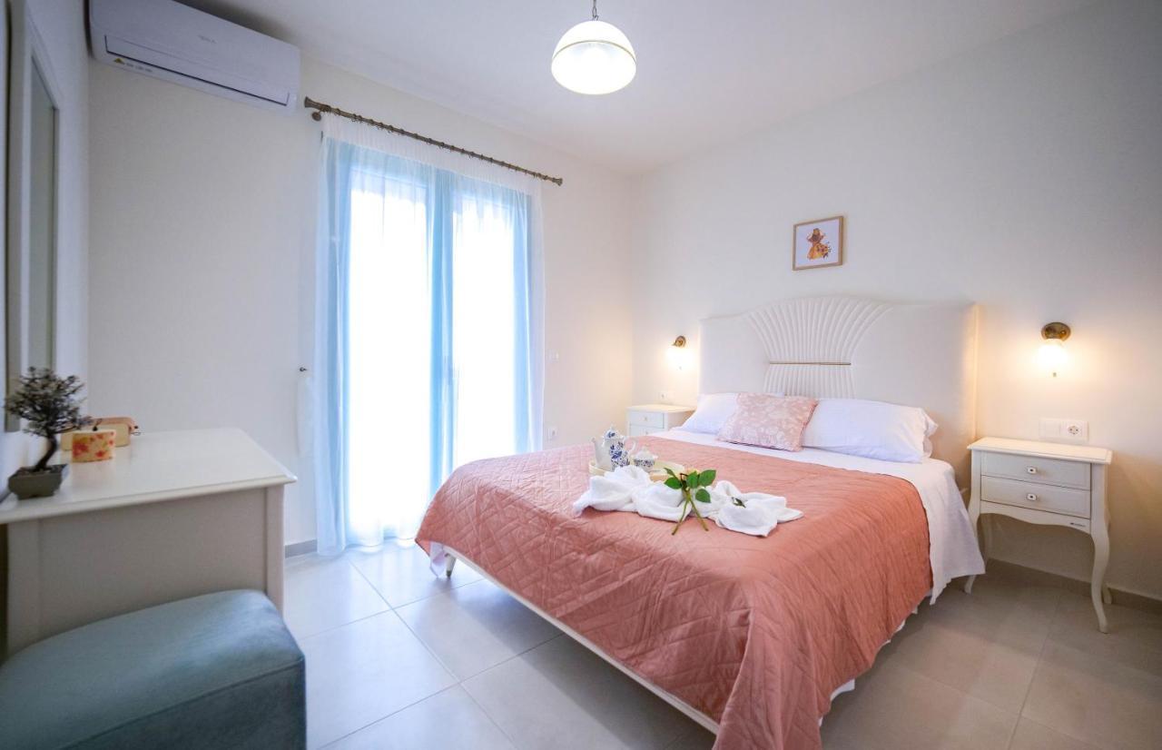 Meliades Villas Apolpaina Buitenkant foto